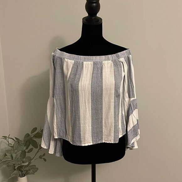 SEEK the label Off Shoulder Top-Size Small‎ - Picture 1 of 9
